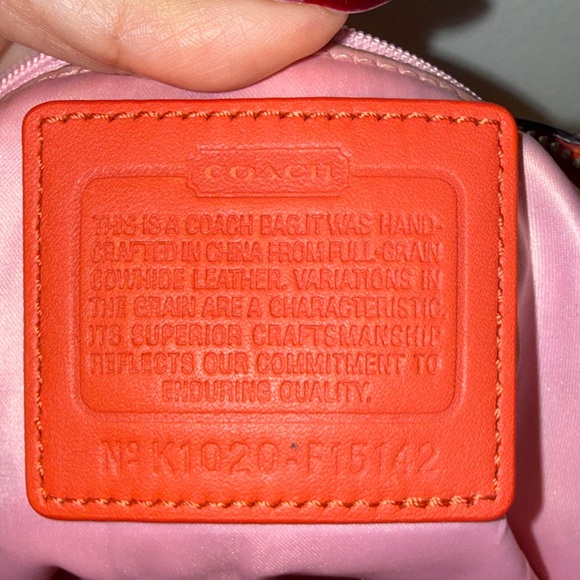 Coach 2010 Orange Tote with Scarf and Hang tag - has Callouts - Picture 4 of 13